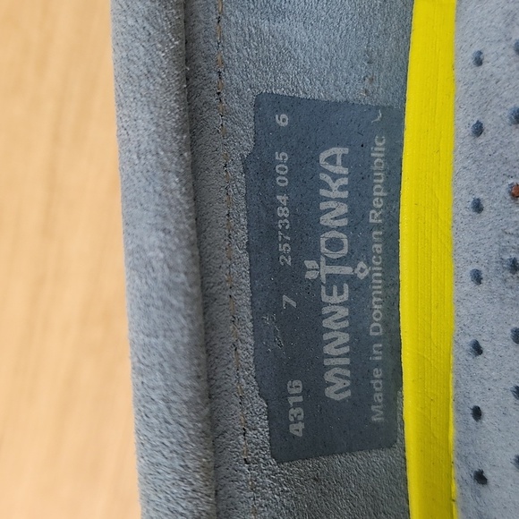 Minnetonka light blue suede moccasins size 7 - Picture 10 of 11